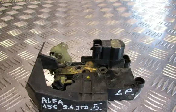 Alfa Romeo 156 Front door lock