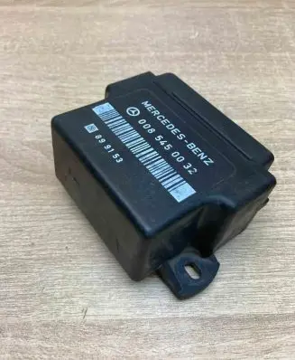 Mercedes-Benz Vito Viano W639 Glow plug pre-heat relay 0085450032 899153