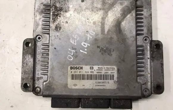 Renault Laguna II Engine control unit/module 281011324