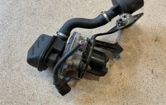 Audi A7 S7 4G Secondary air pump 420906321 079959231C