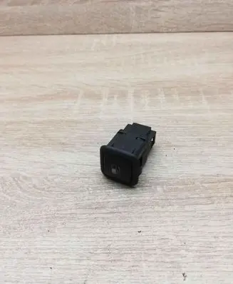 Volkswagen PASSAT B5.5 Fuel tank opening switch 3B0959833A