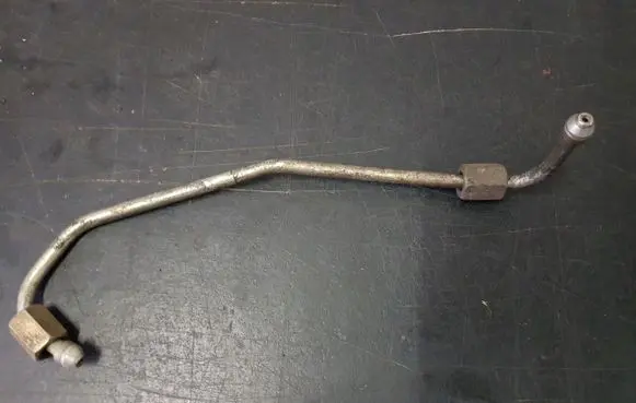 Hyundai Terracan Fuel line pipe 