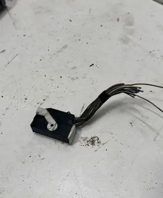 BMW 5 E39 Plug wire 8367124