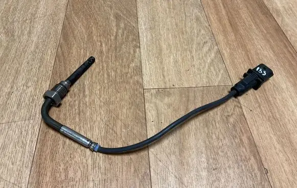 Opel Insignia A Exhaust gas temperature sensor 55566185