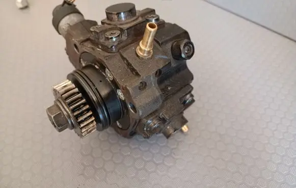 Renault Koleos II Fuel injection high pressure pump
