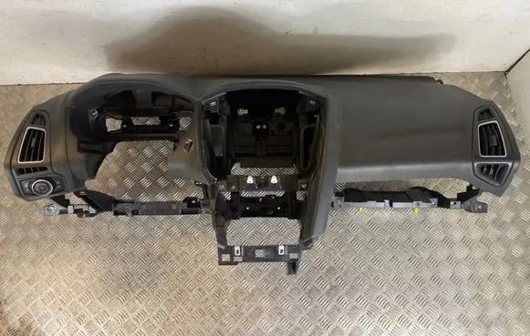 Ford Focus Dashboard F1EBA04305A 3460030693907 BM51A044A74FC