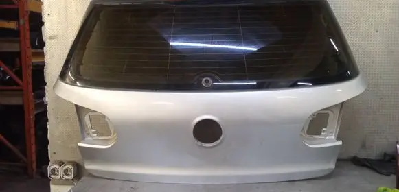 Volkswagen Golf VI Tailgate/trunk/boot lid