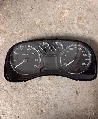 Peugeot 406 Speedometer (instrument cluster)