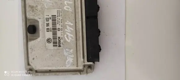 Volkswagen Polo Engine control unit/module 030906032J 0261204913