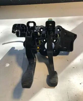 Fiat Doblo Pedal assembly 0521591270E 161187