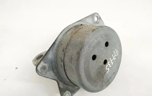 Opel Insignia A Engine mount bracket 13227730