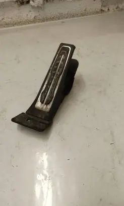 BMW i4 Accelerator throttle pedal 6889821