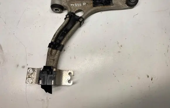 Mercedes-Benz B W246 W242 Front control arm