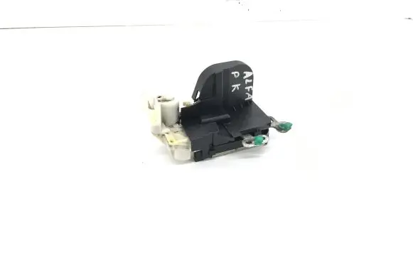 Alfa Romeo 147 Coupe door lock (next to the handle) B792