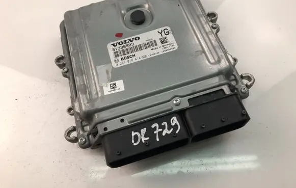 Volvo V60 Engine control unit/module 31336983