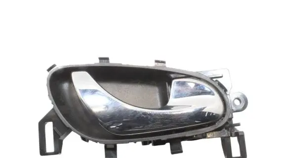Nissan X-Trail T32 Front door interior handle
