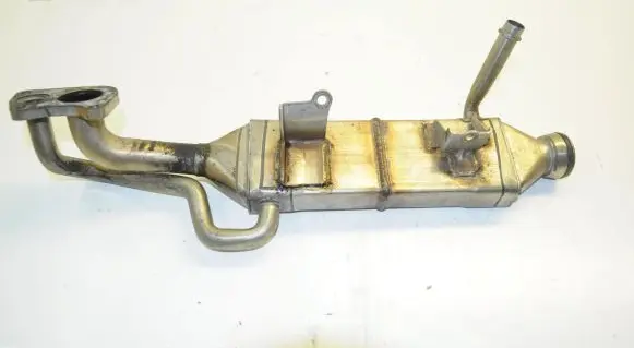Mercedes-Benz CLS C219 EGR valve cooler 16421400175