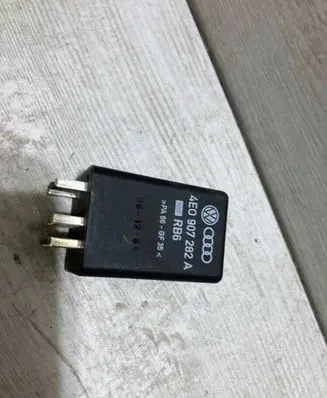 Audi A8 S8 D3 4E Other relay 4e090282a