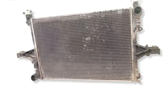 Volvo V70 Coolant radiator 8683214