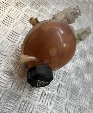 Toyota Proace Coolant expansion tank/reservoir 9821049380
