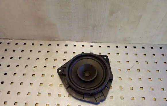 Toyota Corolla E120 E130 Rear door speaker 8616002420