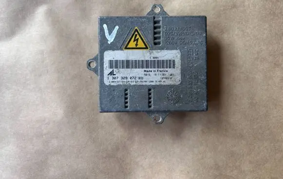 Opel Vectra C Xenon control unit/module 1307329072