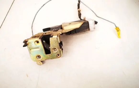 Mitsubishi Space Star Front door lock