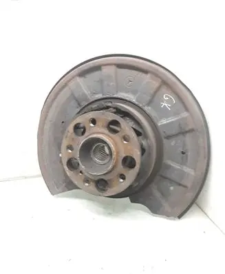Mercedes-Benz CLS C218 X218 Rear wheel hub spindle/knuckle 