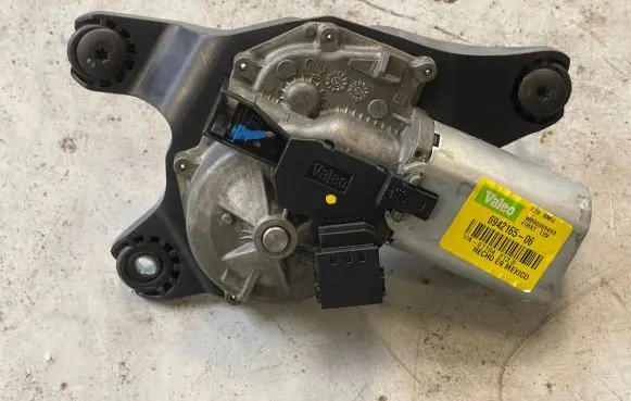 BMW X5 E70 Rear window wiper motor 6942165 011842138 W000009499