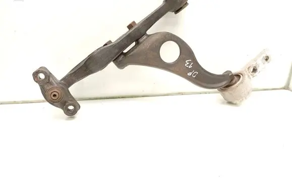 Mazda 6 Front lower control arm/wishbone 