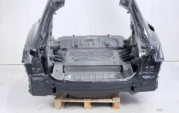 BMW i4 Rear bodywork