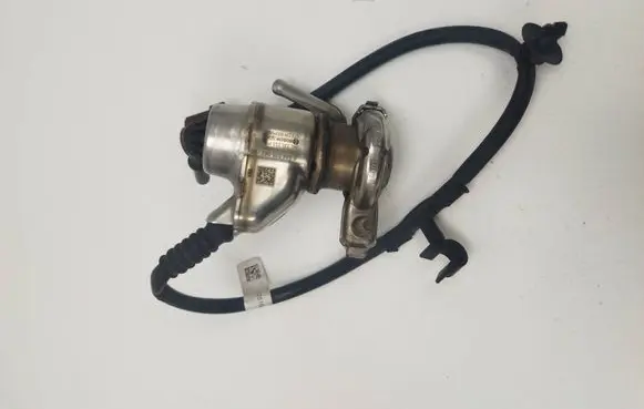 Volkswagen Tiguan AdBlue injector 04L131113P 0444025042