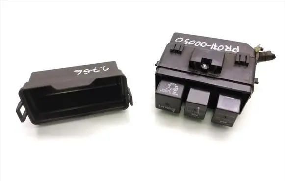 Mitsubishi Grandis Fuse box set PR071-00050
