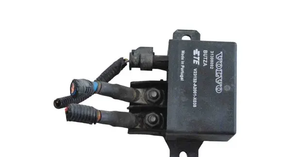 Coolant fan relay