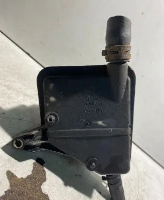 Audi TT Mk1 Power steering fluid tank/reservoir 1J0422371C