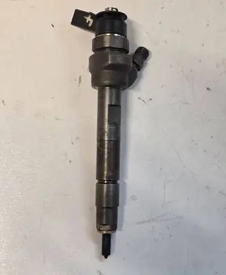 Fuel injector
