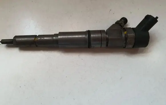BMW X5 E53 Fuel injector 0445110047