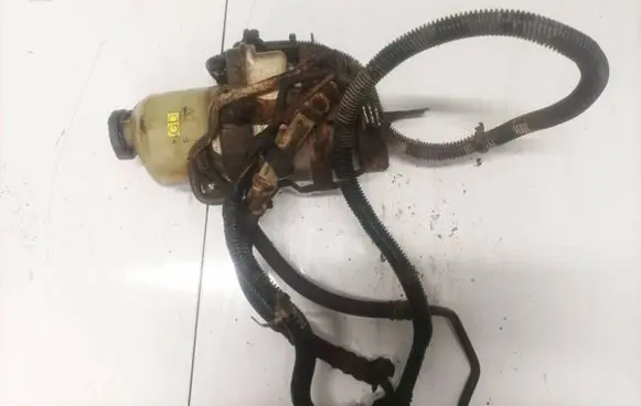 Opel Zafira A Power steering pump