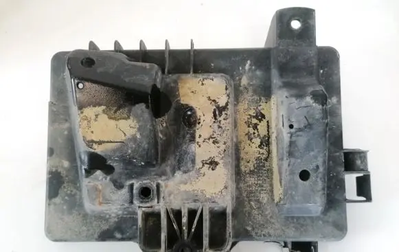Opel Zafira A Battery box tray 24449812