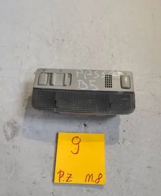 Volkswagen PASSAT B5 Front seat light 3B0035711A