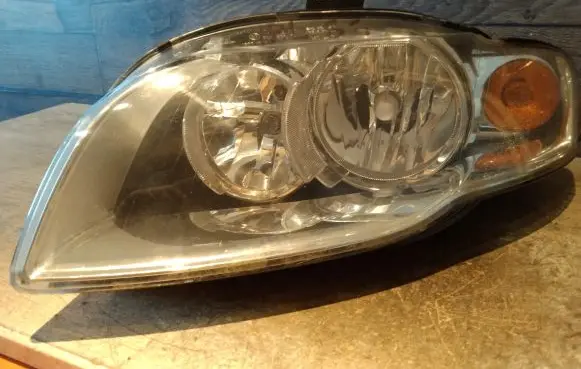 Audi A4 S4 B7 8E 8H Headlight/headlamp 8E0941003AK 0301219601