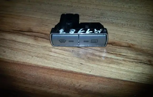 Ford Mondeo Mk III Windscreen/window heater switch 4s7t18k574ab