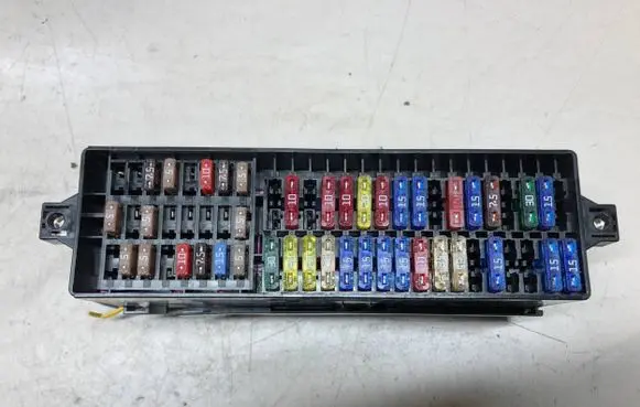 Skoda Roomster (5J) Fuse module 63598004