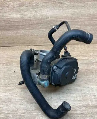 Audi A4 S4 B5 8D Throttle valve 058133063 058121058A WithPlug