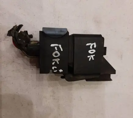Ford Focus Glow plug pre-heat relay 3M5T2504