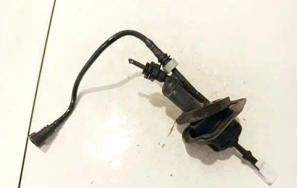 Ford C-MAX I Clutch master cylinder 3m517a543af