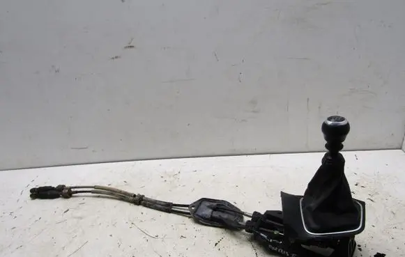 Toyota Auris E180 Gear selector/shifter in gearbox