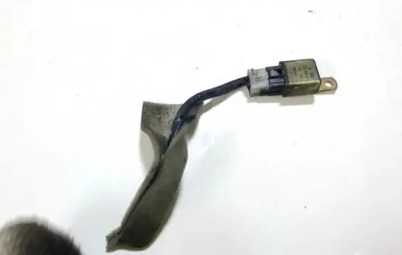 Mitsubishi Carisma Other relay 521a043