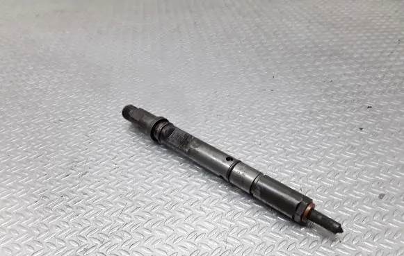 Audi A6 S6 C5 4B Fuel injector 059130201B 0432133818
