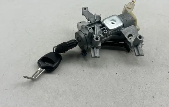 Mitsubishi Outlander Ignition lock